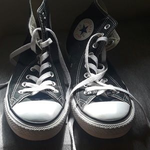 Black and white converse